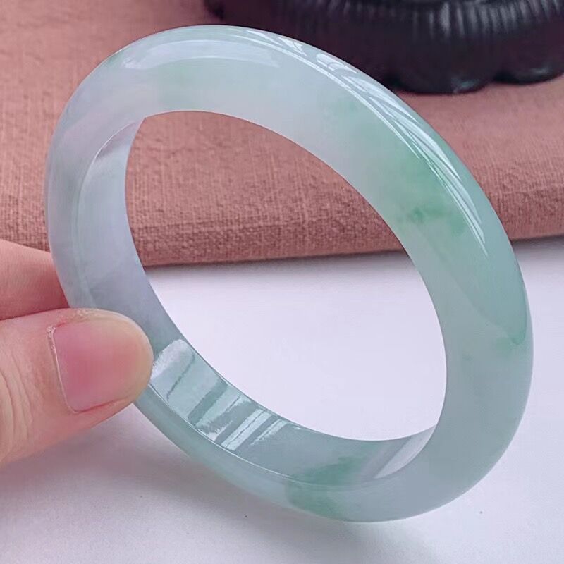 Pulseira de jadeíta de cor úni - Lighting avaliação e preço